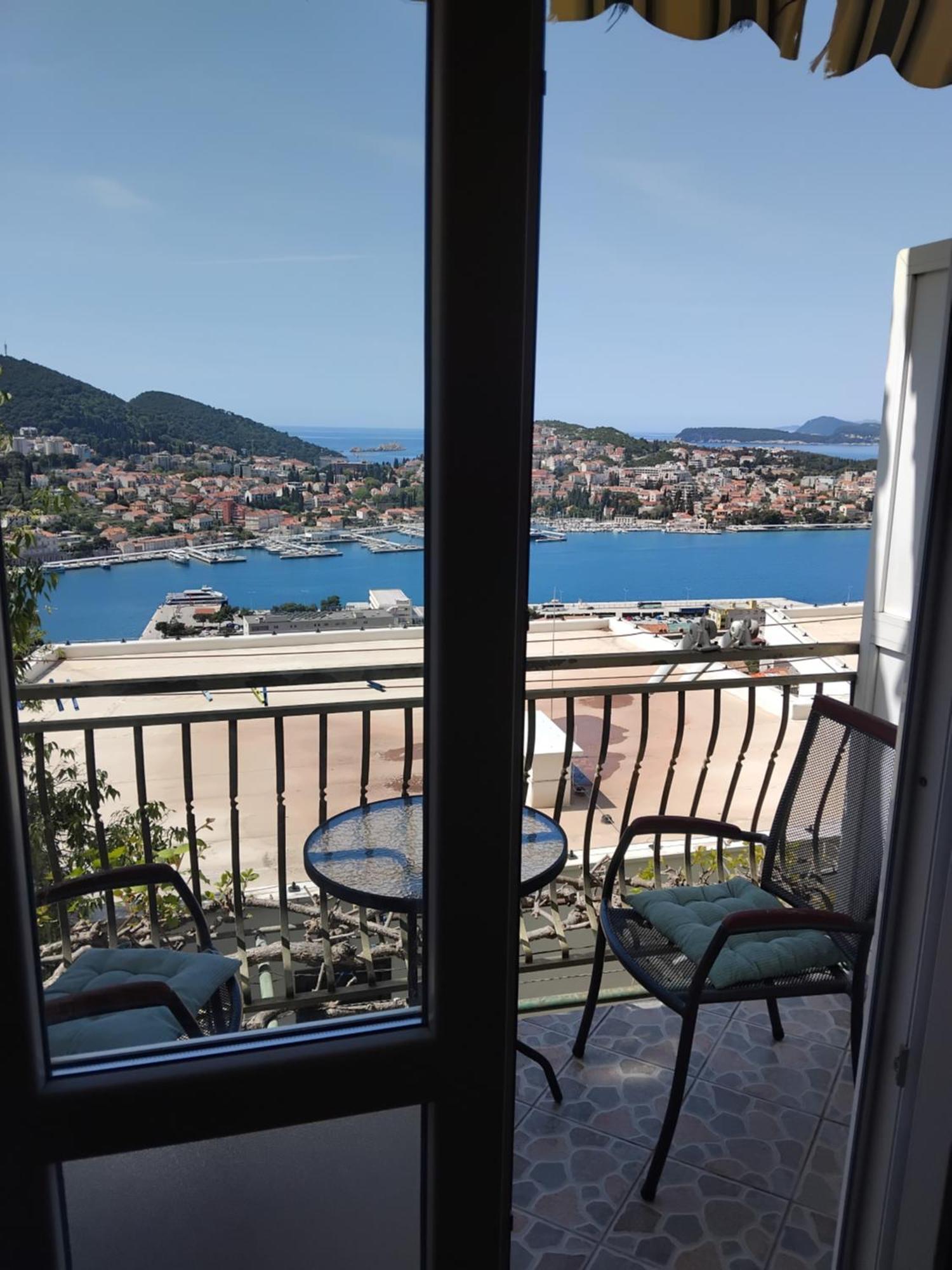 Rooms Anela With Large Common Tarrace And Beautiful Sea View Dubrovnik Eksteriør bilde