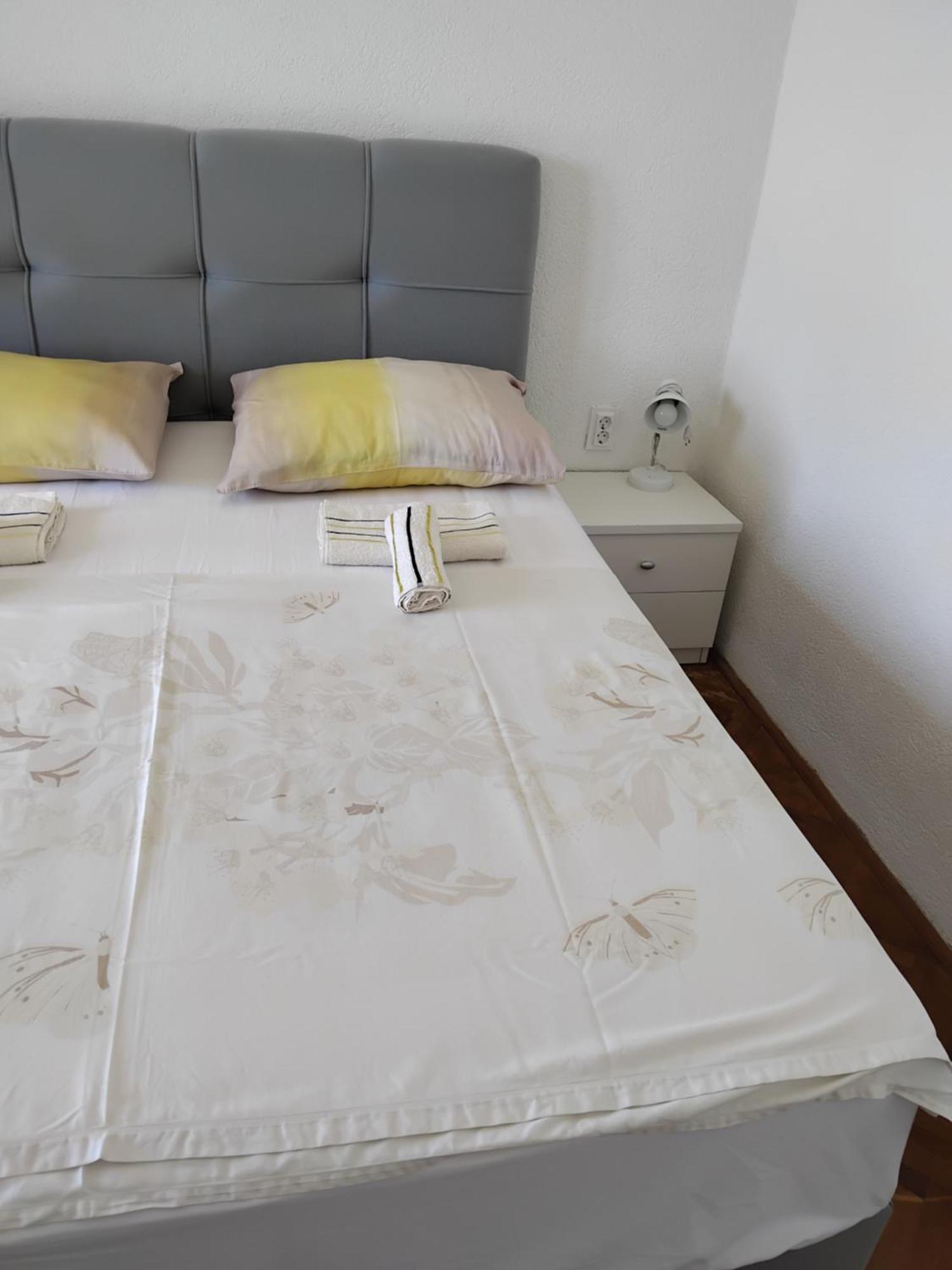 Rooms Anela With Large Common Tarrace And Beautiful Sea View Dubrovnik Eksteriør bilde