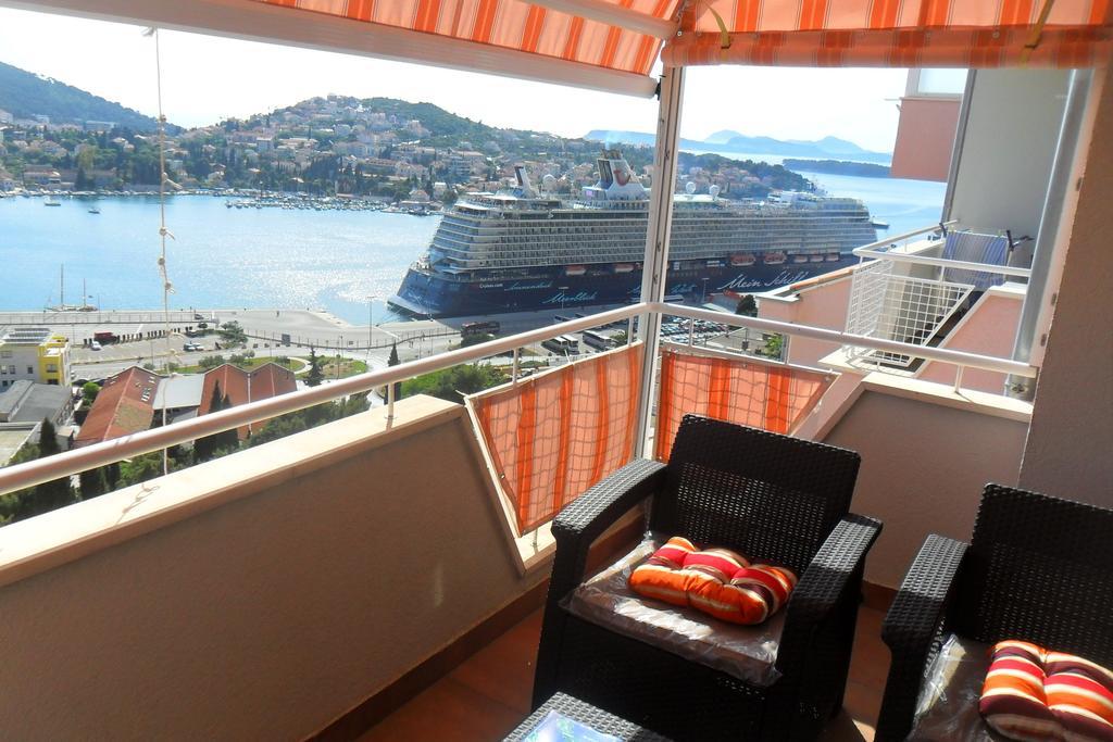 Rooms Anela With Large Common Tarrace And Beautiful Sea View Dubrovnik Eksteriør bilde