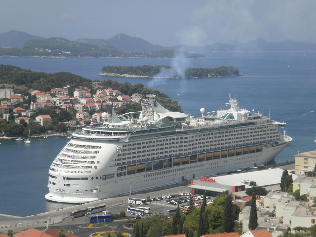 Rooms Anela With Large Common Tarrace And Beautiful Sea View Dubrovnik Rom bilde