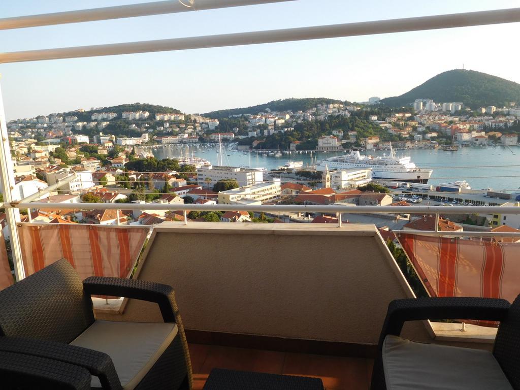 Rooms Anela With Large Common Tarrace And Beautiful Sea View Dubrovnik Eksteriør bilde